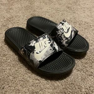 nike black and white floral slides